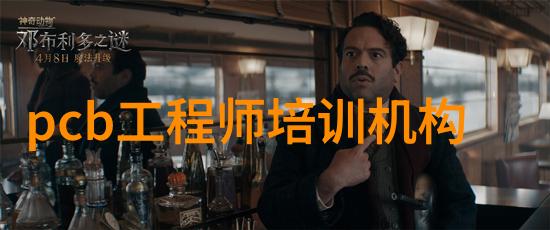 2021年客厅装修风格简约现代与温馨复古的和谐共处
