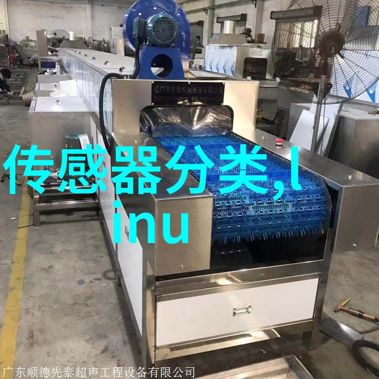 步入式衣柜设计简约现代步入式衣柜风格