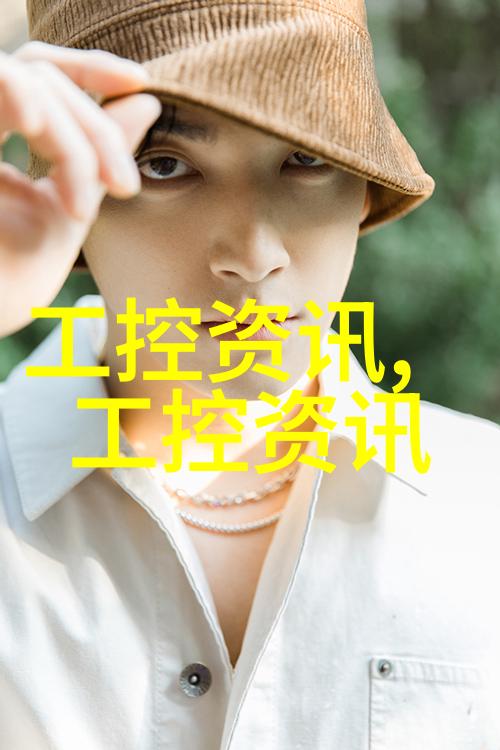 书桌嵌入墙边形成书架